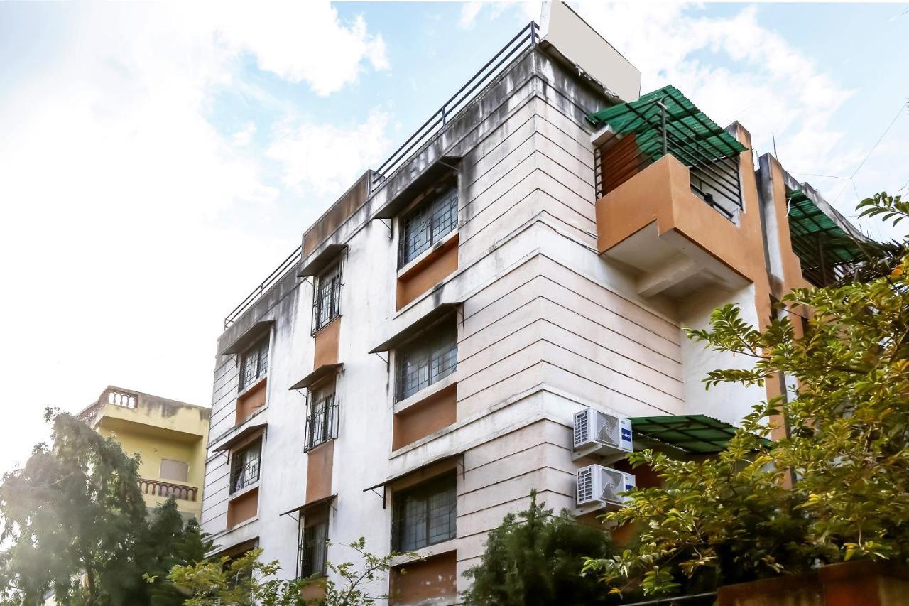 Flagship Eon Studio Apartments Mangvadi エクステリア 写真